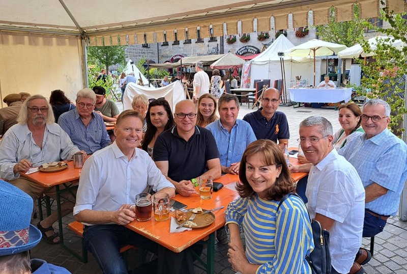 Immer wieder toll das Wallenstein-Treiben in Altdorf zu erleben. Das Engagement der Altdorfer dieses wichtige Kulturgut zu erhalten, ist immer wieder beeindruckend. Danke daf�r!   