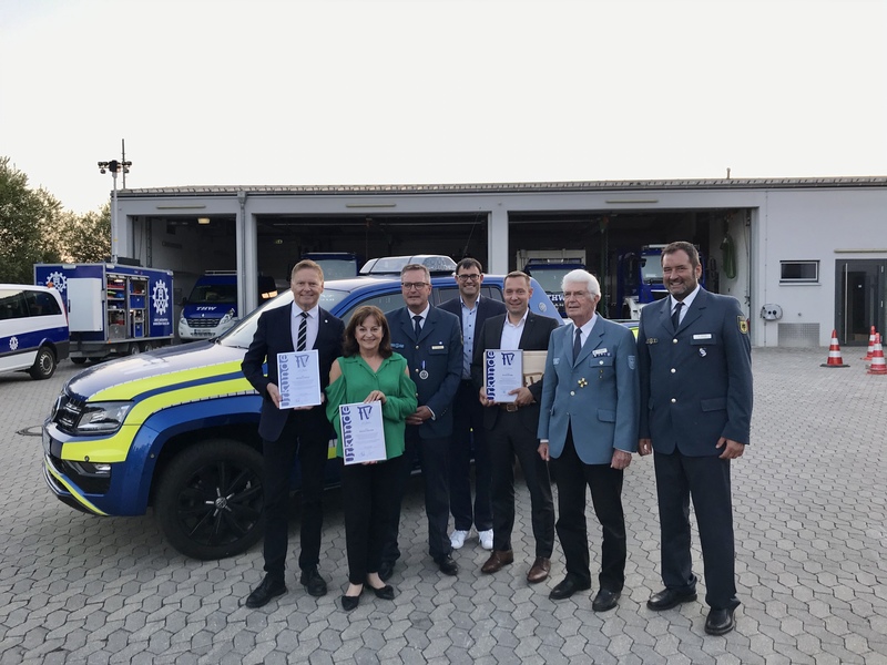 Unsere THWler: Jederzeit bereit, den Menschen in unserer Region zu helfen. Unz�hlige Eins�tze im In-und Ausland. 💪🏻
Viele gute Gr�nde also um zu feiern und DANKE zu sagen f�r das gro�artige Engagement.