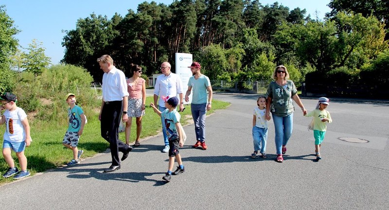 Sympathische Plauderei mit den Kinder-Reportern