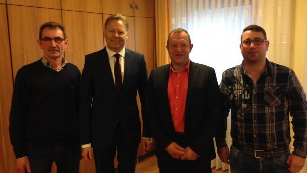 Der Landtagsabgeordnete zu Besuch in Kirchensittenbach: (v.l.n.r.) 2. Brgermeister Gerhard Bock, MdL Norbert Dnkel, 1. Brgermeister Klaus Albrecht, Geschftsleiter Andreas Funk  Foto: Brckner 