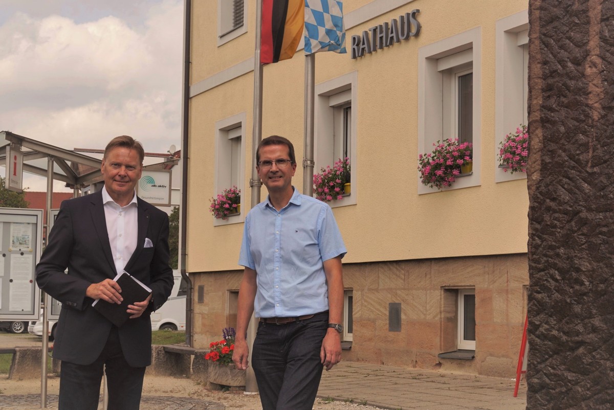 MdL Norbert Dnkel (links) stattete dem neuen Reichenschwander Brgermeister Manfred Schmidt seinen Antrittsbesuch ab