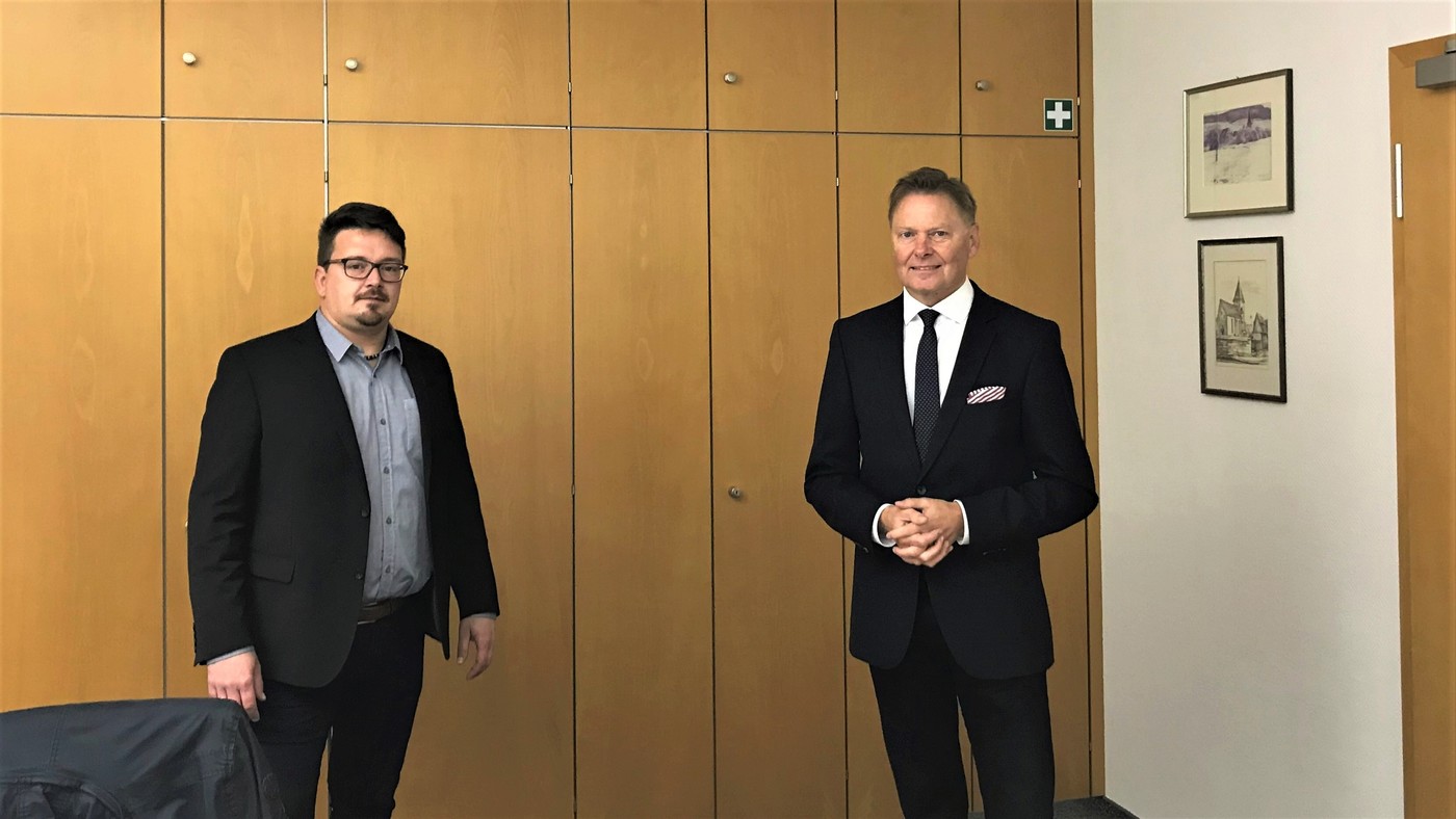 MdL Norbert Dnkel (rechts) zu Besuch bei Offenhausens Brgermeister Martin Pirner. Foto: D. Fritsch 