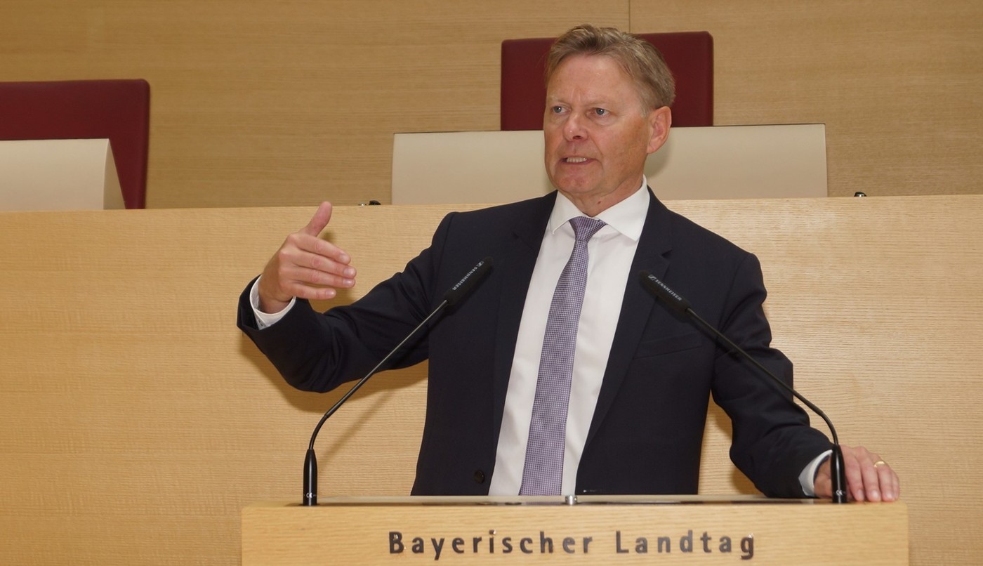 Landtagsabgeordneter Norbert Dnkel, Mitglied im Bildungsausschuss, ist zum neuen Bezirksvorsitzenden des CSU-Arbeitskreises fr Bildung und Schulen (AKS) gewhlt worden