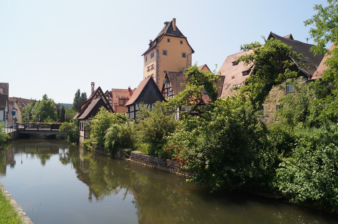 Hersbruck: Partie an der Pegnitz mit dem Wassertor