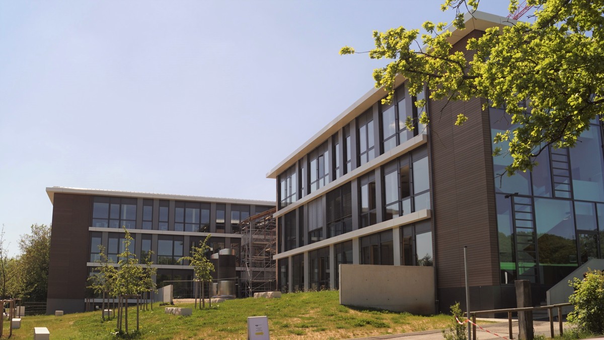 Fr Generalsanierung und Ersatzneubau des Leibniz-Gymnasiums stellt der Freistaat Bayern in diesem Jahr 1.971.000 Euro zur Verfgung. Foto: M. Keilholz 